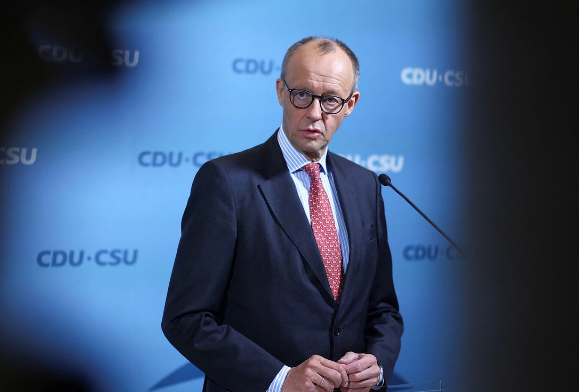 Merts: "ABŞ Ukrayna üçün təhlükəsizlik zəmanətlərində iştirak etməyə hazırdır"