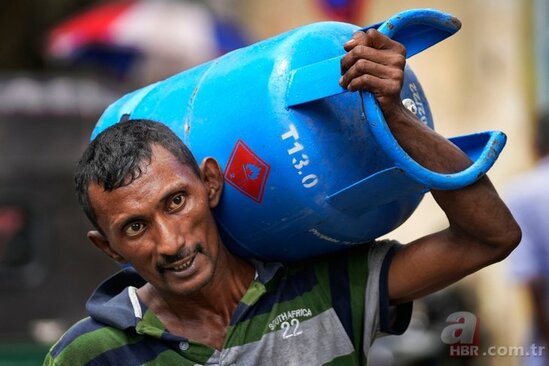 Bu ölkədə benzin tükənir - Xalq ayağa qalxdı - FOTO-VİDEO