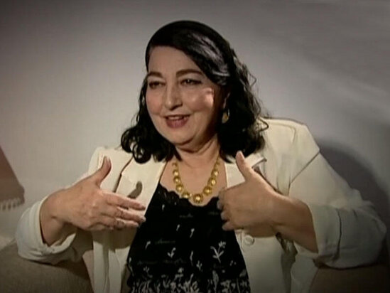 Qardaşının ölümünü ondan gizlədilər, həkimlər övlad qadağası qoydu, "Ağlama, Zaur" şeirini yazdı - Anar Təhminəni onun həyatından götürmüşdü