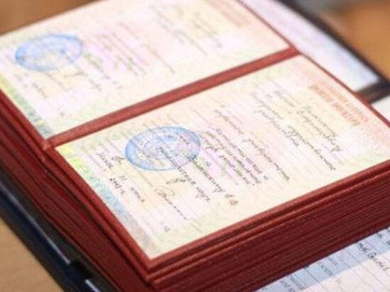 Qırmızı diplomun hansı üstünlükləri var? - VİDEO