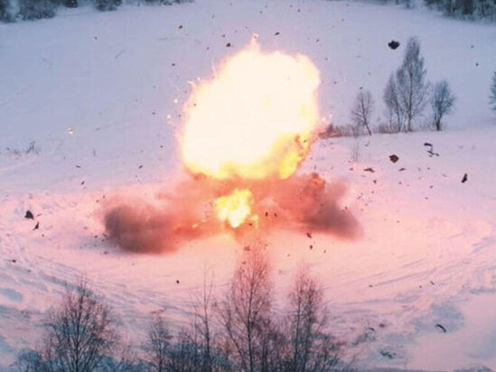 Bu məhşur lüks avtomobili belə partlatdı - VİDEO