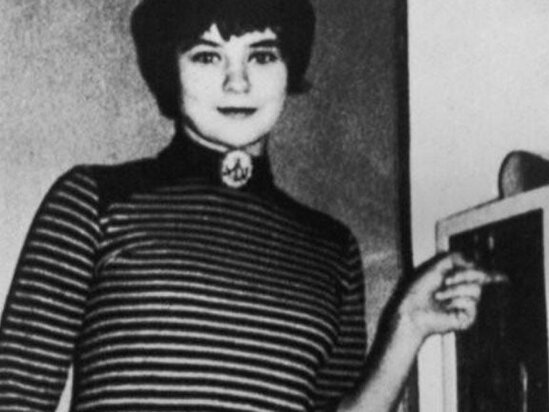 Qızının faciəsindən pul qazanan əxlaqsız ana - Dünyanı şoka salan cinayət