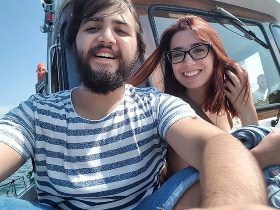 Azərbaycanlı həkim Almaniya aeroportunda yoxa çıxdı - FOTO