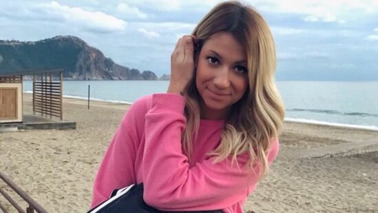 Müəllimləri bu fotolarına görə işdən çıxardılar - görüntülər