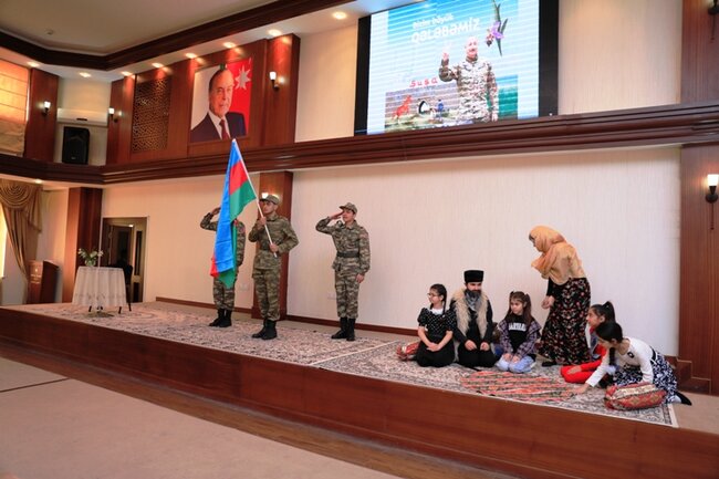 Paytaxt rayonlarında "Bizim böyük Qələbəmiz" kitabının təqdimatı keçirilir