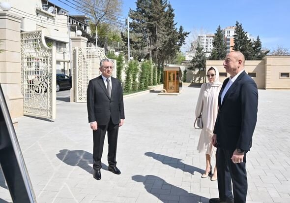 İlham Əliyev və Mehriban Əliyeva "Cümə" məscidinin açılışında iştirak ediblər - YENİLƏNİB + FOTO