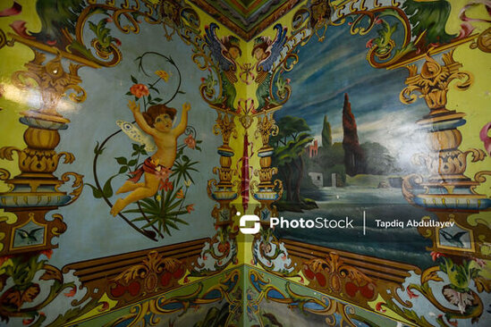 Bakıda nağıllar aləmini xatırladan 109 yaşlı "freskalı ev" - FOTOLAR