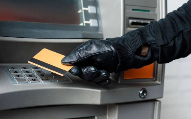 Dostunun kartını oğurlayıb toya pul yazdıran şəxs saxlanıldı