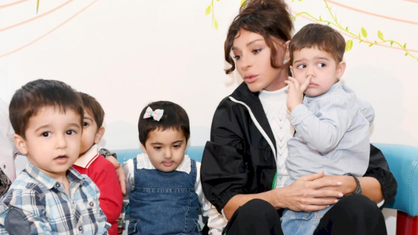 Telefonuma tez-tez zənglər gəlirdi…