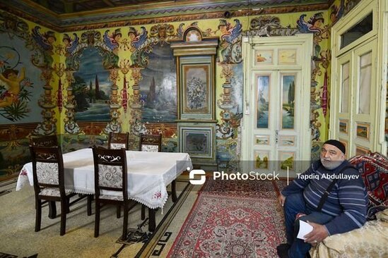 Bakıda nağıllar aləmini xatırladan 109 yaşlı "freskalı ev" - FOTOLAR