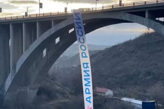 "Caliber": Ukraynada müharibədir, ermənilər isə artıq onların ərazilərini bölüşdürür - VİDEO