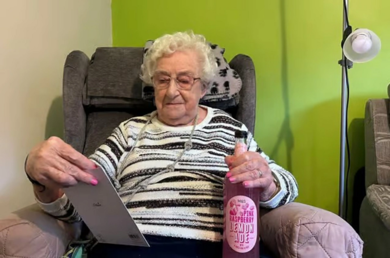 101 yaşlı qadın uzunömürlülüyünün sirrini AÇIQLADI