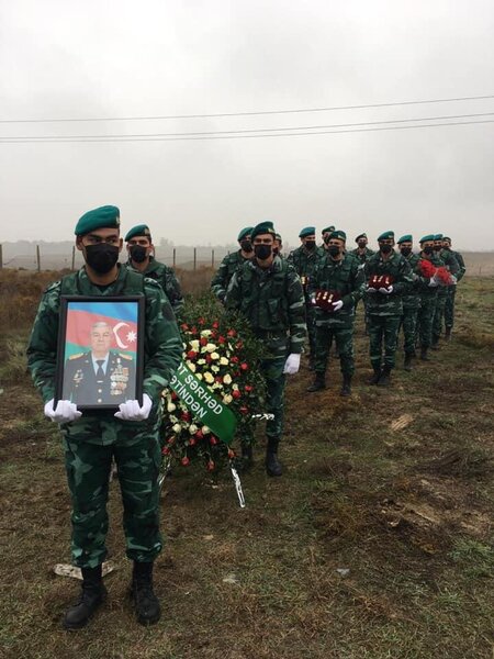 Azərbaycanda polkovnik və qardaşı vəfat etdi - FOTO