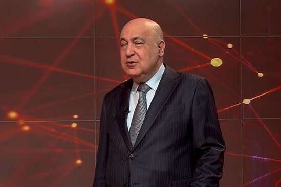 Çingiz Abdullayev: "Dözmədim, Paşinyana yazdım" - VİDEO