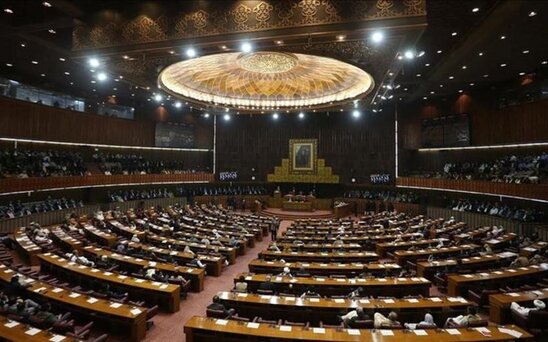 Pakistanın Nazirlər Kabineti istefaya göndərildi