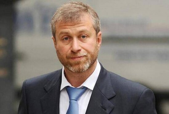 İş adamı özəl təyyarə ilə Londondan Bakıya suşi gətizdirdi