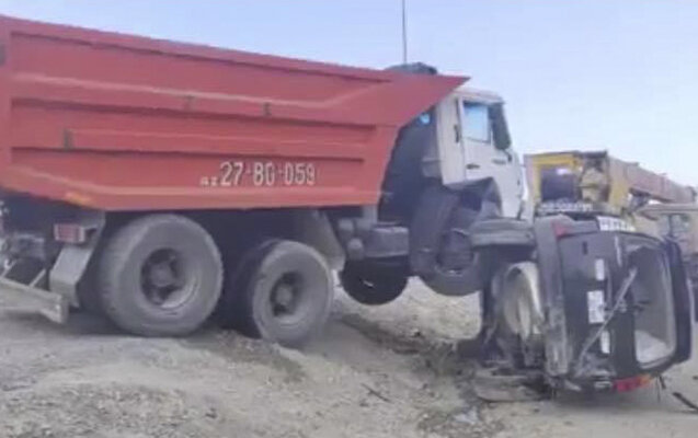 Azərbaycanda biznesmen və avtomobilindəki şəxs faciəvi şəkildə öldü - Video