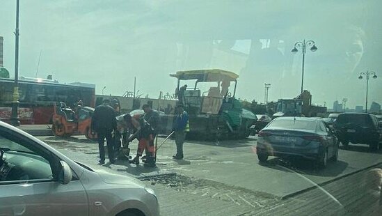 Paytaxtın bu prospektində tıxac yarandı