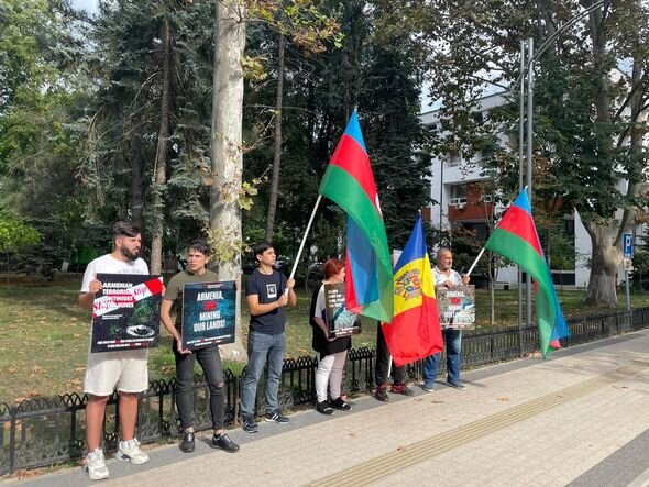 Moldova azərbaycanlıları BMT-nin Kişineudakı nümayəndəliyi qarşısında aksiya keçiriblər - FOTO