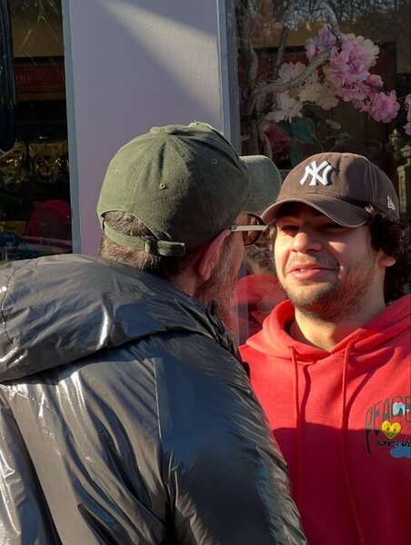 Xanımı və oğulları ilə foto paylaşdı