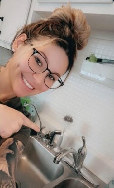 Kirayə pulu əvəzində ev yiyəsi ilə sevgili olmaq istədi: Aldığı cavabdan heyrətə gəldi - FOTOLAR