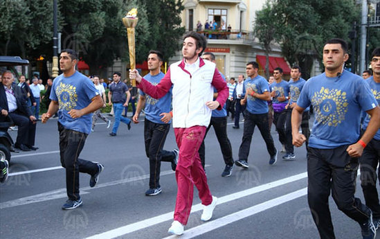 İlhamə Quliyeva məşəl ilə - FOTO