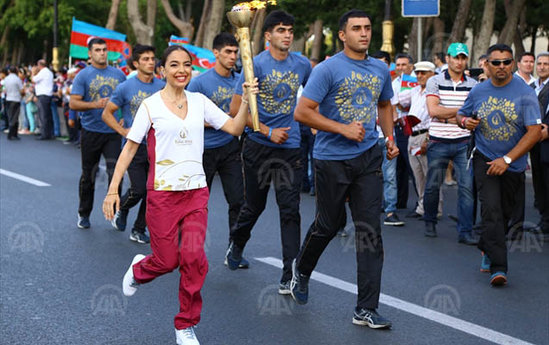 İlhamə Quliyeva məşəl ilə - FOTO