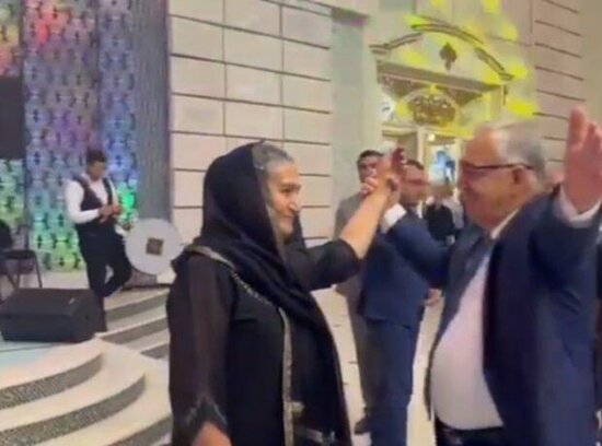 İcra başçısı şəhidimizin övladının toyunda - VİDEO