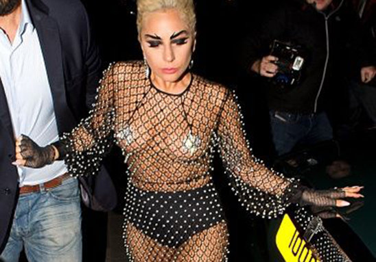 Ledi Qaqa yenə geyimi ilə diqqət çəkdi - FOTOLAR