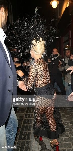 Ledi Qaqa yenə geyimi ilə diqqət çəkdi - FOTOLAR