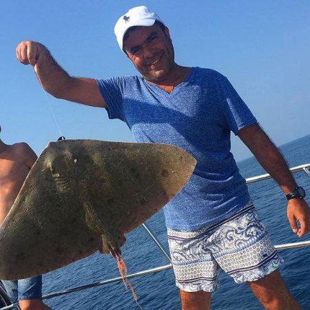 "Bakılı oğlan" okeandan balıq tutdu - FOTO