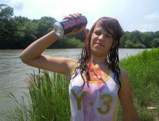 Bu qızlar profil şəkilləri ilə seçilirlər - FOTOLAR