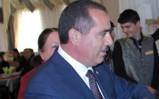 İcra başçısının oğlu məmura 20 min manat "atdı" — TƏFƏRRÜAT