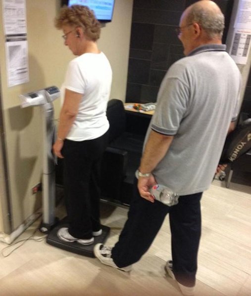 Sevgi yaşa baxmır - FOTOLAR