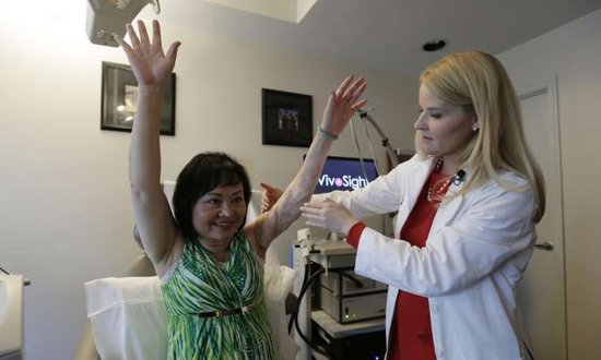 "Napalm qızı"nın həyat hekayəsi - FOTOLAR