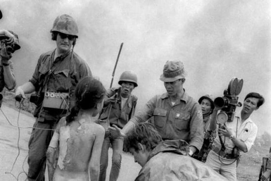 "Napalm qızı"nın həyat hekayəsi - FOTOLAR