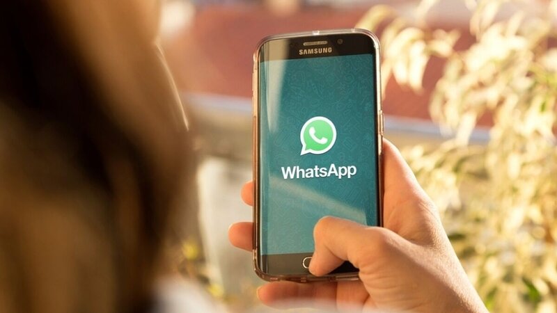 "WhatsApp" müəllimlərə qadağan olundu