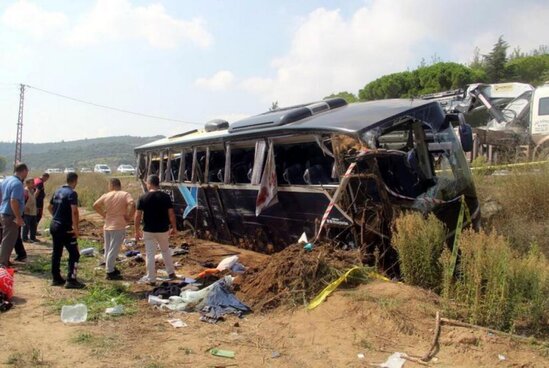 Türkiyədə turistləri daşıyan avtobus aşdı: 60-a yaxın yaralı var