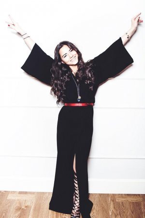 Oliqarx-məmurun qızı sərvəti ilə göz çıxardı - FOTOLAR