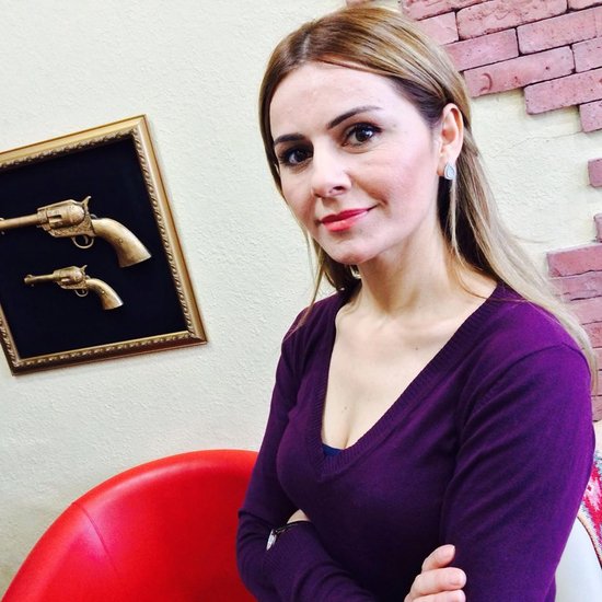 Qənirə Ataşova: "Anam qızı çox olduğu üçün sanki gözükölgəli idi"