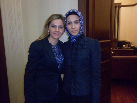 Qənirə Ataşova: "Anam qızı çox olduğu üçün sanki gözükölgəli idi"