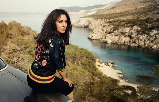 51 yaşlı Monikadan seks ETİRAFI - FOTOSESSİYA