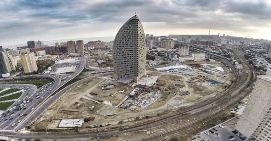 ABŞ prezidentinin milyonlarla dəyəri olan Bakı layihəsi - FOTOLAR