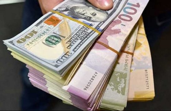 Bu saata olan məlumat - "Banklarda dollar..."