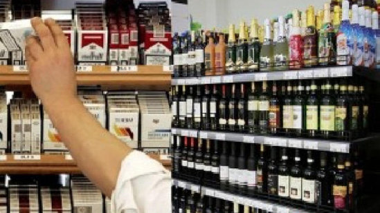 QƏRAR: Spirtli içki, tütün məhsullarını nağd alanlar və satanlar həbs olunacaq