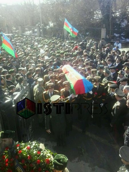 Çingiz Qurbanov torpağa tapşırıldı - FOTO +YENİLƏNİB