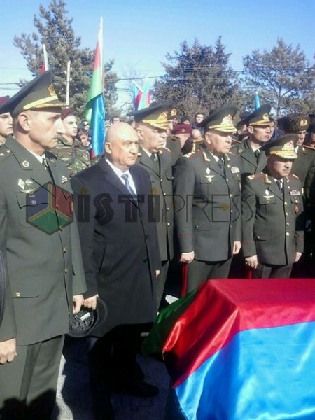 Çingiz Qurbanov torpağa tapşırıldı - FOTO +YENİLƏNİB