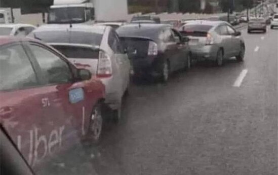 Bakıda 4 "Prius" toqquşdu