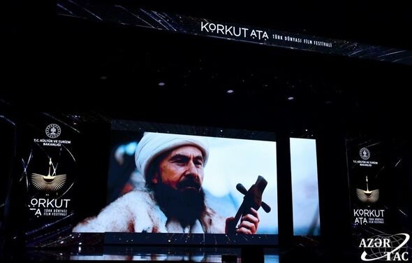 Arzu Əliyevaya Türkiyədə mükafat verildi - FOTOLAR