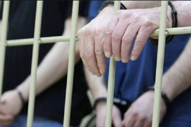 Keçmiş məhkumlar SİLAH SATARKƏN yaxalandılar